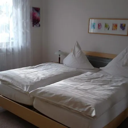 Haus Waldblick - Ferienwohnung Sonnenplätzchen, * Bad Bergzabern