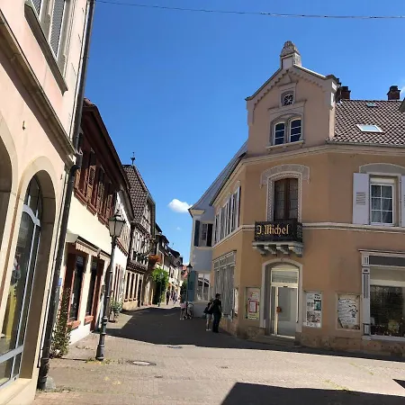 Haus Waldblick - Ferienwohnung Sonnenplätzchen, Apartment *