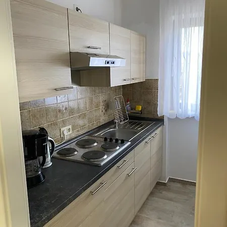 Haus Waldblick - Ferienwohnung Sonnenplätzchen,
