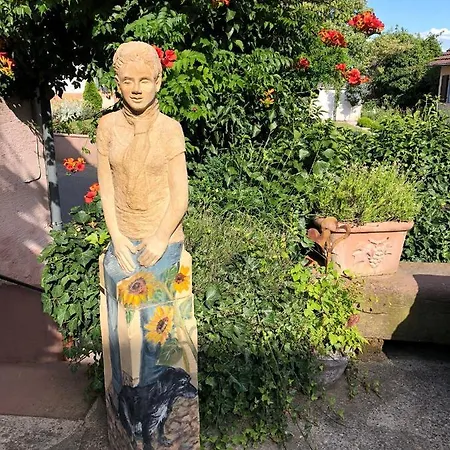 Haus Waldblick - Ferienwohnung Sonnenplätzchen, * Bad Bergzabern