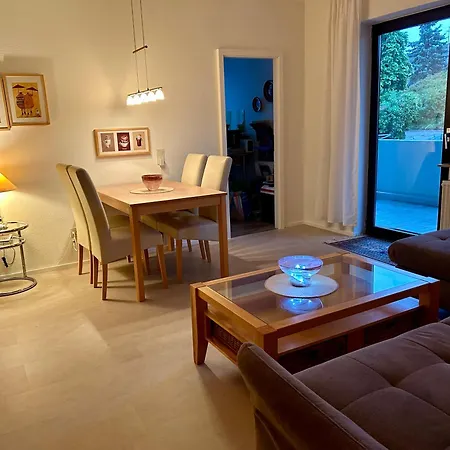 Haus Waldblick - Ferienwohnung Sonnenplatzchen,